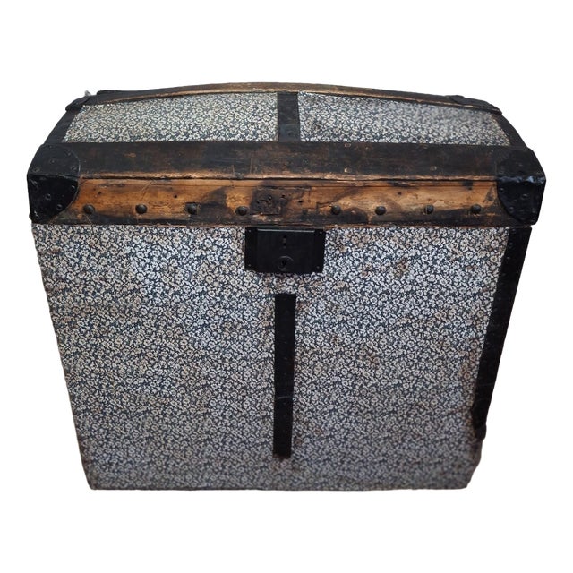 Antique Domed Travel Trunk in Blue Floral Fabric, 1800s For Sale
