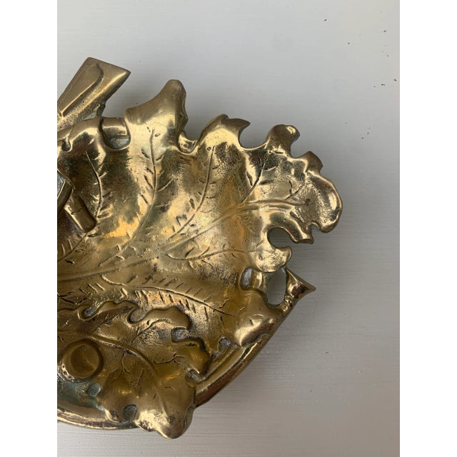 1980s Vintage English Country Cast Brass Hunt-Themed Catchall Bowl For Sale - Image 5 of 7