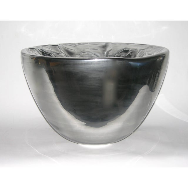 Italian Large Modern Ruffled Silver Glass Bowls Lamps - A Pair For Sale In New York - Image 6 of 9