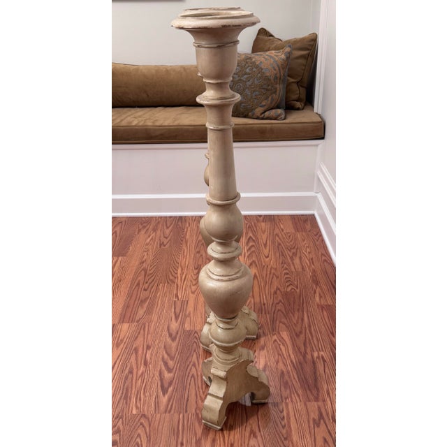 French Baroque Style Taupe Distressed Painted Solid Wood Floor Candlesticks/Plant Stands, a Pair For Sale - Image 10 of 12