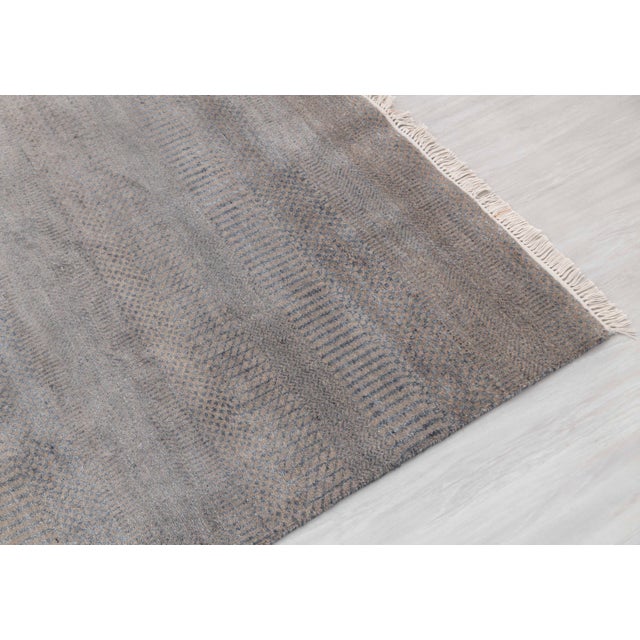Contemporary 4' x 16' Savannah Hand Knotted Modern Grey Wool & Silk Rug For Sale - Image 3 of 17
