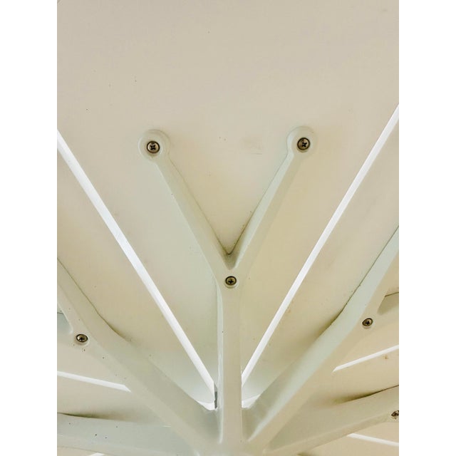 White 1960's Petal Outdoor Table Designed by Richard Schultz for Knoll, Attributed For Sale - Image 8 of 9