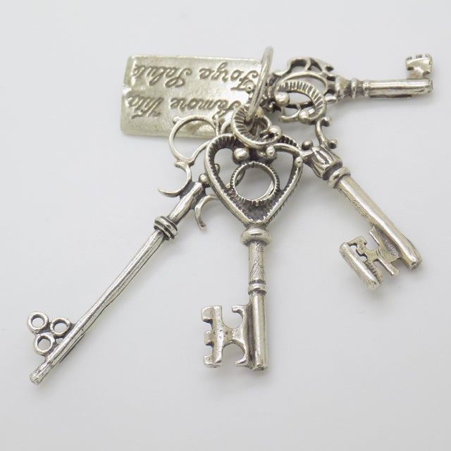 Vintage Italian Handmade Genuine Silver Bunch of Keys Figurine, 1980s For Sale - Image 3 of 16