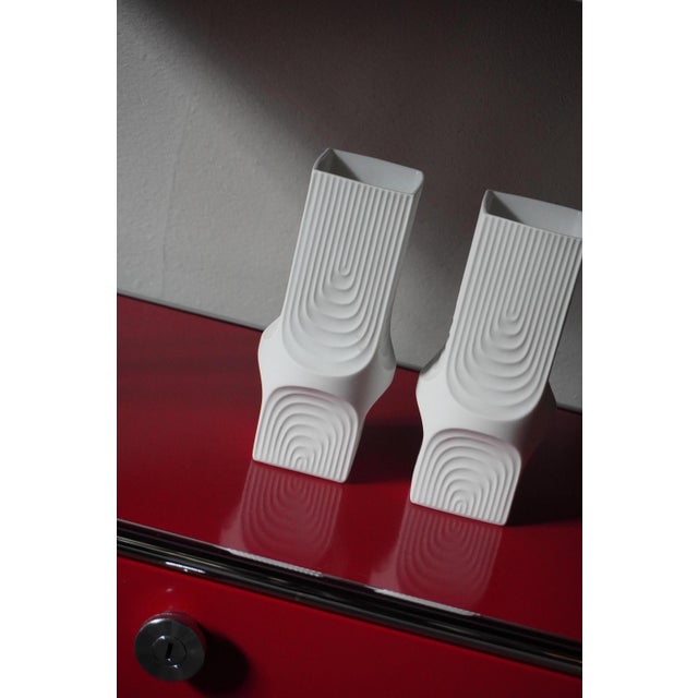 Vintage German Vases in Biscuit Porcelain from AK Kaiser, 1960s, Set of 5 For Sale - Image 6 of 11