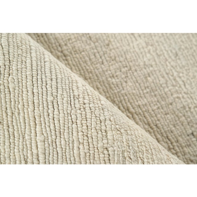 Exquisite Rugs Exquisite Rugs Merino Wool Hand-Knotted Light Silver Rug-8'X10' For Sale - Image 4 of 7