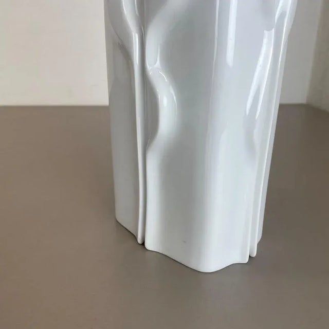 Large Op Art German Porcelain Vase from Fürstenberg Ceramics, Germany, 1970s For Sale - Image 16 of 18