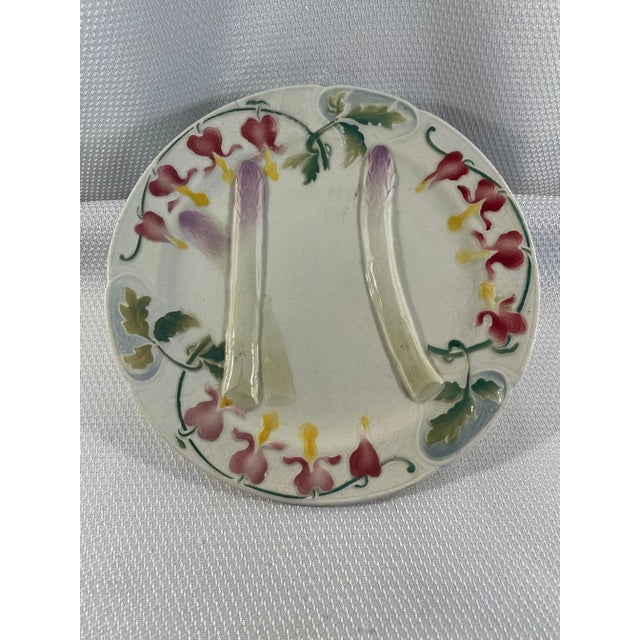 A lovely French Faience Asparagus Plate by Keller and Guerin of the Saint Clement ceramics factory in North Eastern...