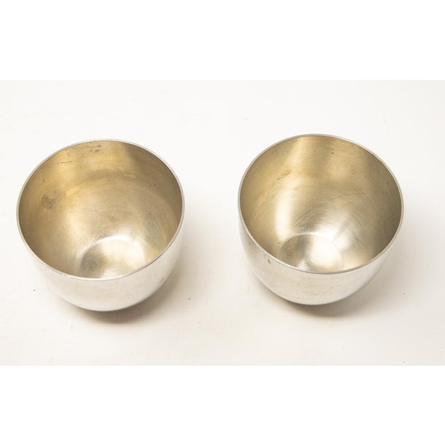 Offering this pair of Kirk Stieff Jefferson cups. They are simple in design, the bottoms are marked. Thomas Jefferson...