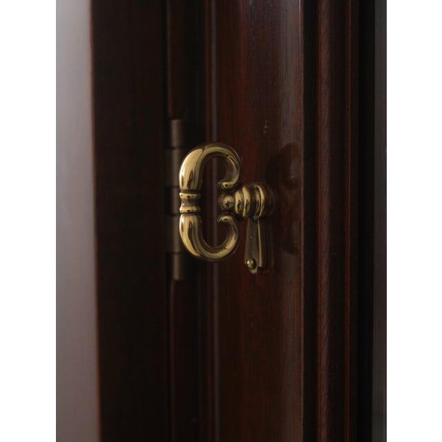 Wood Stickley Mahogany Chippendale Style Inlaid China Cabinet Breakfront For Sale - Image 7 of 18