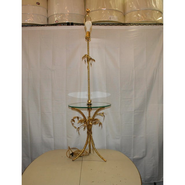 Hollywood Regency 1960s Italian Gilt Tole Palm Floor Lamp For Sale - Image 3 of 7