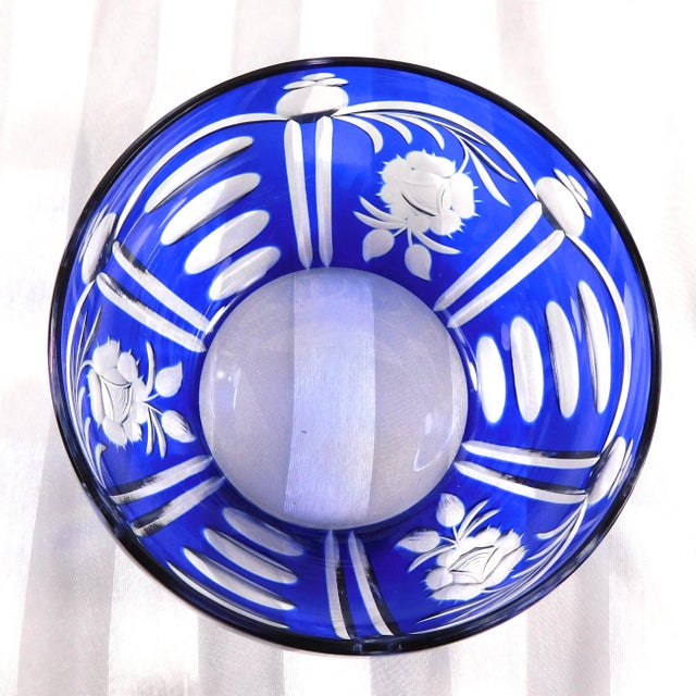 1980s 1980s Set of Five Blue Cut to Clear Serving Bowls For Sale - Image 5 of 6