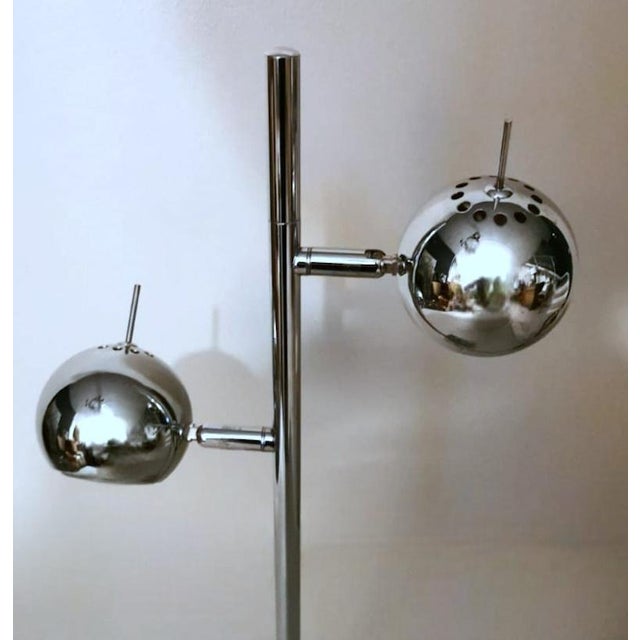 Silver Space Age Italian Table Lamp in Chromed Metal in the style of Goffredo Reggiani, 1975 For Sale - Image 8 of 13