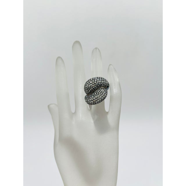 Modern White Diamond Pave Ring in 18k White Gold and Black Rhodium, Size 7.5 For Sale - Image 3 of 8
