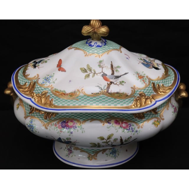 Traditional Mid 20th Century Mangani Italian Porcelain Soup Tureen For Sale - Image 3 of 12
