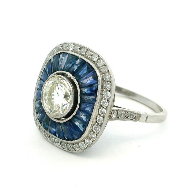 Art Deco Platinum 1 Carat Diamond Calibré Sapphire Target Ring, Size 6.75 For Sale - Image 9 of 14