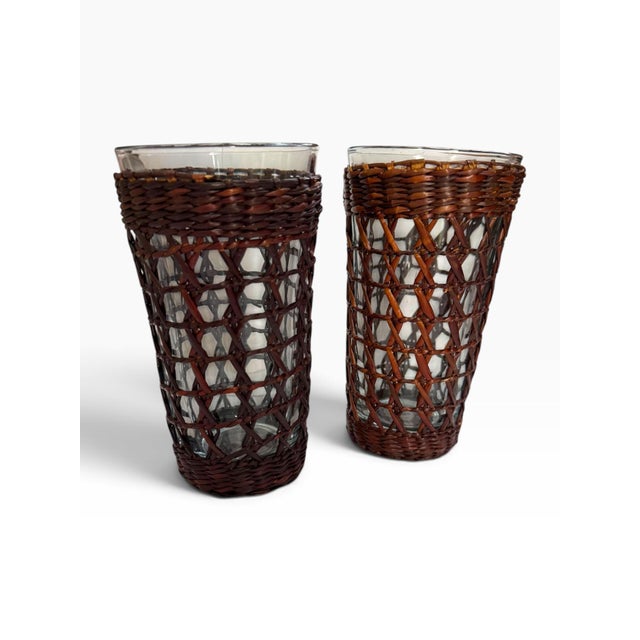 Mid-Century Modern Vintage Wicker-Wrapped Glass Tumblers With Removable Sleeves - Set of 2 For Sale - Image 3 of 5