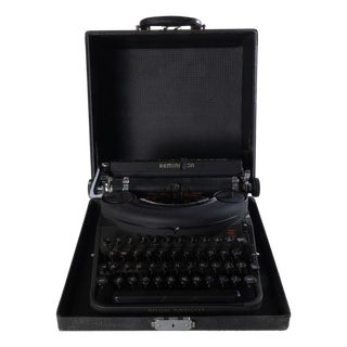 1940s Remington Deluxe Noiseless Typewriter For Sale