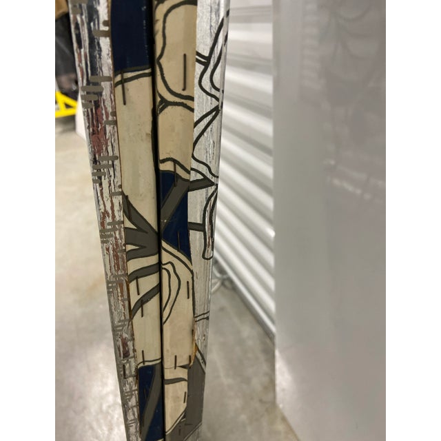 1970s Two-Panel Screen Covered in Vintage Wallpaper - Reversible to a Mylar Side For Sale In Savannah - Image 6 of 10