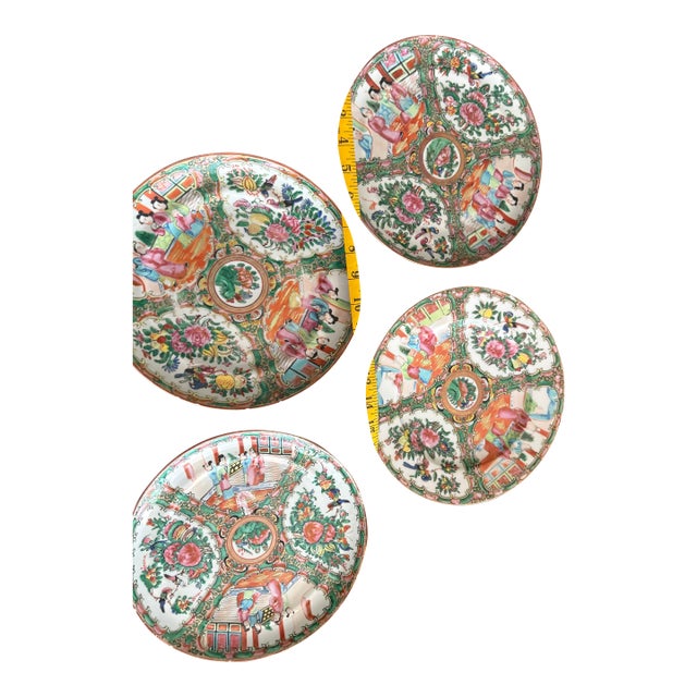 Rare Set of 4 Antique 19th Century Rose Medallion Porcelain Plates – Hand-Painted Chinese Export 9.5” For Sale