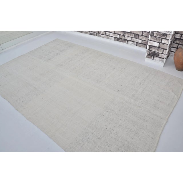 Rug & Kilim 1960s Beige Handmade Traditional Turkish Kilim Rug For Sale - Image 4 of 11