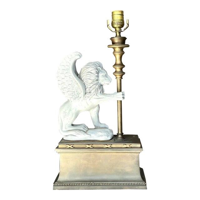 Vintage Neoclassical Chapman Winged Lion Lamp For Sale