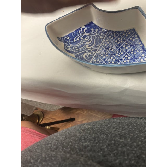 Ceramic 1980s Blue and White Crudités Platter For Sale - Image 7 of 9