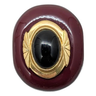 Vintage 1980s Signed Pellini Italy Maroon Lucite & Cabochon Faux-Onyx Brooch For Sale