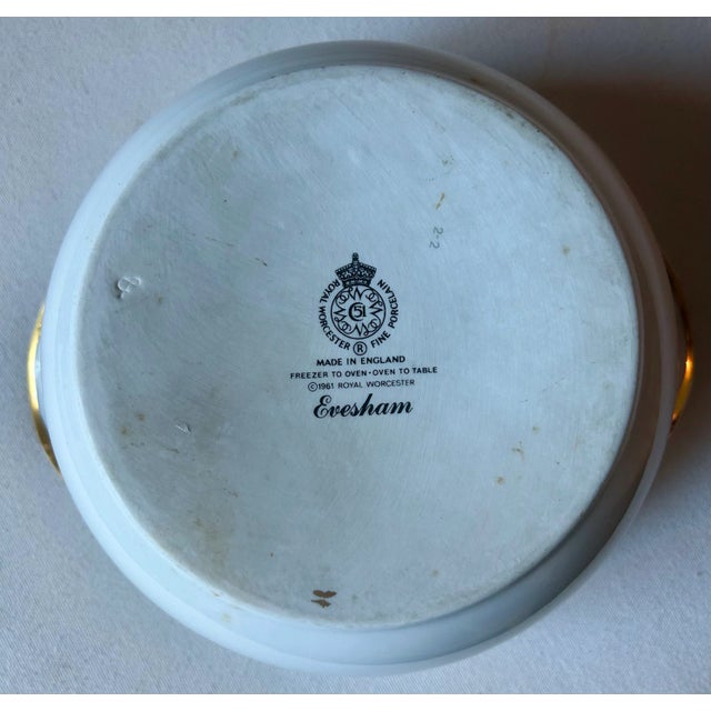 Gold Handled Asparagus "Evesham" Bowl From Royal Worcester For Sale In Palm Springs - Image 6 of 10