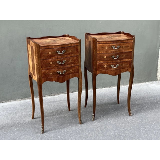 Brown 1950s Pair of French Louis XV Style Rosewood Side Tables Nightstands For Sale - Image 8 of 8