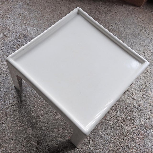 Vintage French Space Age Fiberglass Coffee Table, 1960s For Sale - Image 4 of 9