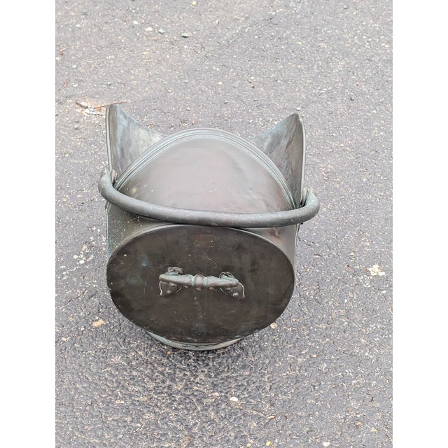 19th Century Large Arts and Crafts Copper Helmet Coal Scuttle For Sale - Image 4 of 12