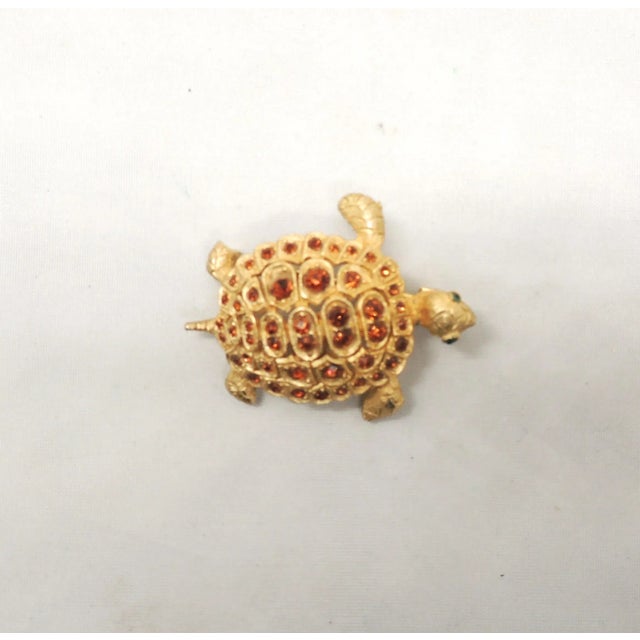 Vintage 1960s Signed DeNicola Goldtone Faux-Topaz Turtle Brooch For Sale In Philadelphia - Image 6 of 6