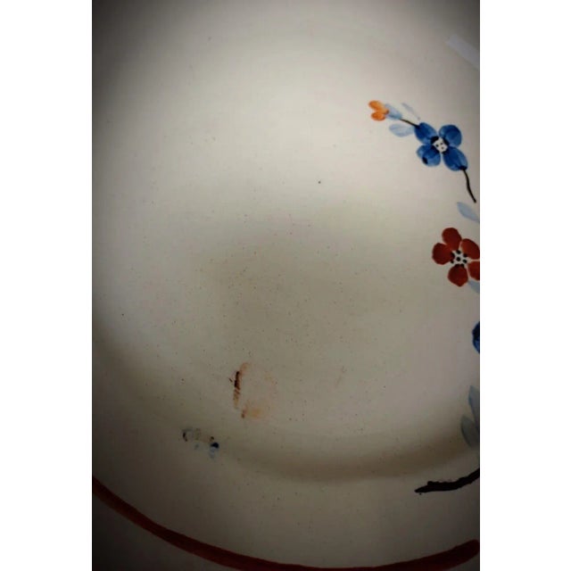 This vintage set of six Sarreguemines plates features a charming floral décor, perfect for adding a touch of elegance to...