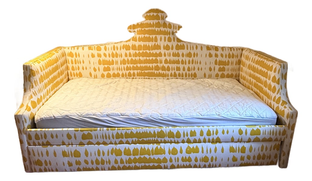 Schumacher "Queen of Spain" Daybed With Trundle