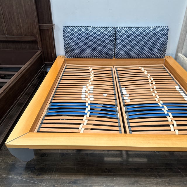 European King 1990's Ligne Roset Peter Maly Parallel Bed Frame For Sale - Image 10 of 12