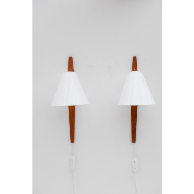 Mid-Century Modern Swedish Wall Sconces in Teak by Uno & Östen Kristiansson for Luxus, 1975, Set of 2 For Sale - Image 11 of 18