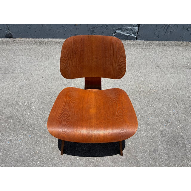 Herman Miller 1940s Charles and Ray Eames for Herman Miller Early LCW Chair For Sale - Image 4 of 16