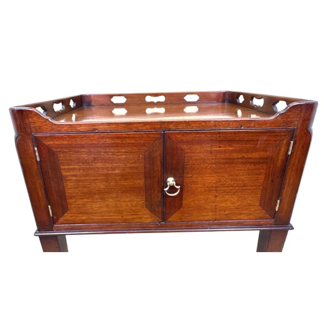 Late 18th Century 18th Century Georgian Mahogany Night Table, 1770s For Sale - Image 5 of 12