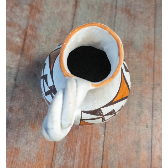 Mid-Century Native American Indian Acoma Pottery Vase by Dolores Sanchez For Sale In New York - Image 6 of 8