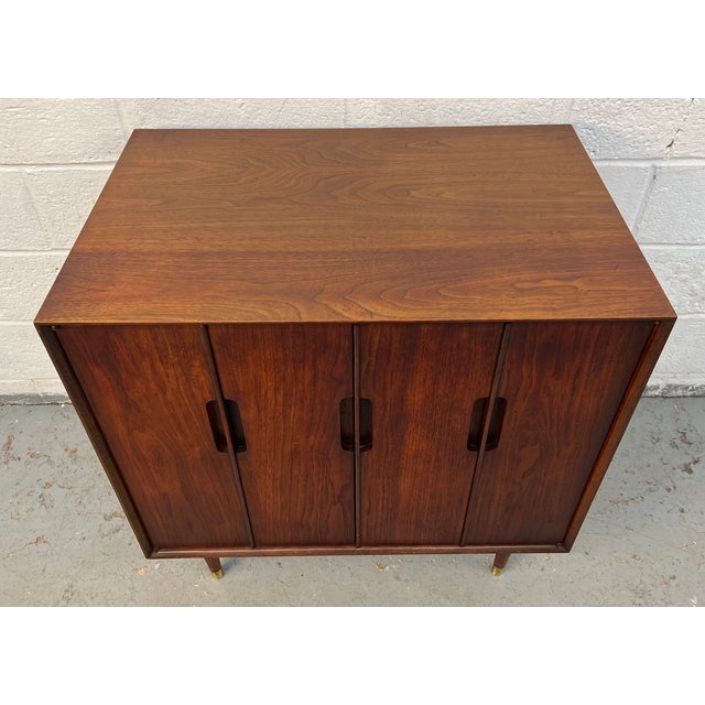 Unique Mid-Century Modern Stereo Cabinet For Sale In New York - Image 6 of 14