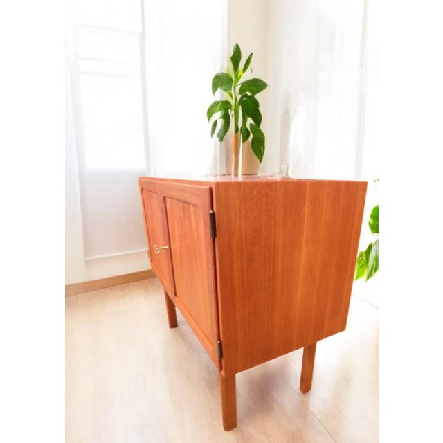 Danish Neat Bar Cabinet in Teak with Bottle Storage, 1970s For Sale - Image 4 of 12