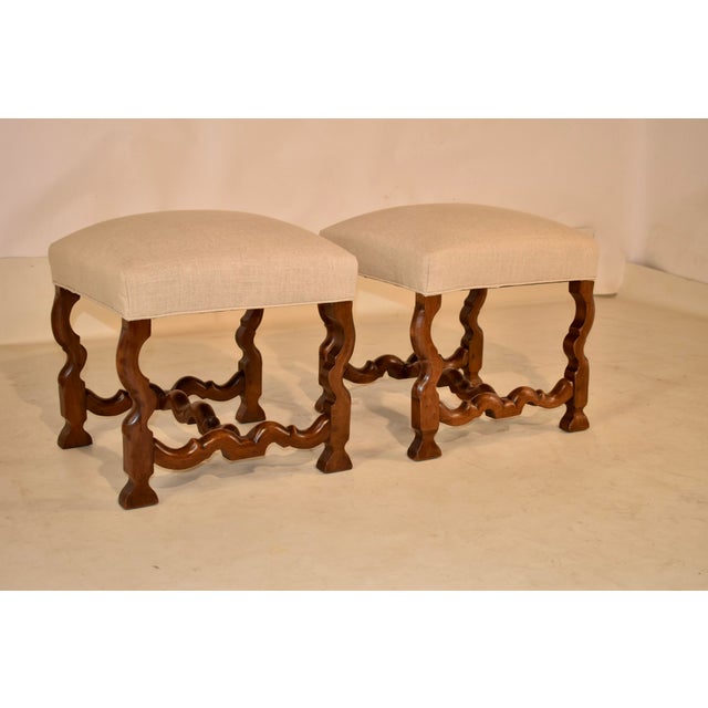 19th Century Pair of French Walnut Upholstered Stools With Mouton Legs For Sale In Greensboro - Image 6 of 9