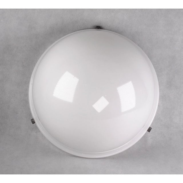 1970s White Acrylic Ceiling Or Wall Lamp from Raak, 1970s For Sale - Image 5 of 14