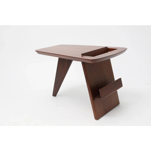 1950s 1950s Vintage Jens Risom Style Walnut Magazine Table For Sale - Image 5 of 6
