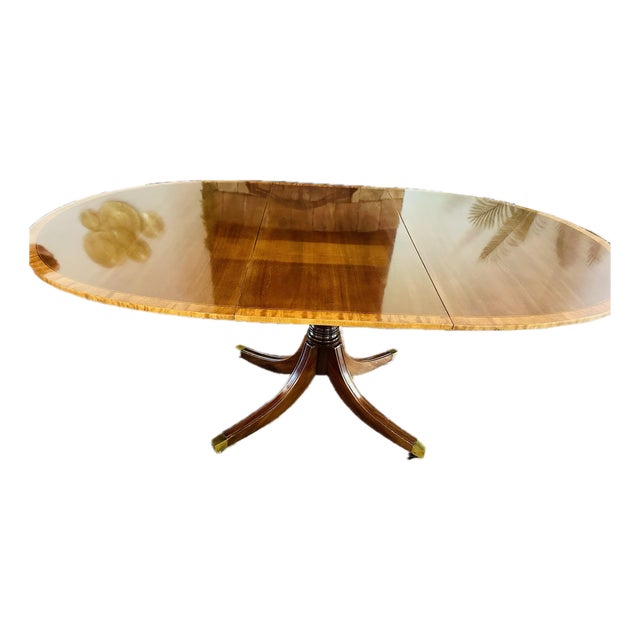 Vintage Banded Mahogany Double Pedestal Oval Dining Table With Extension Leaf For Sale