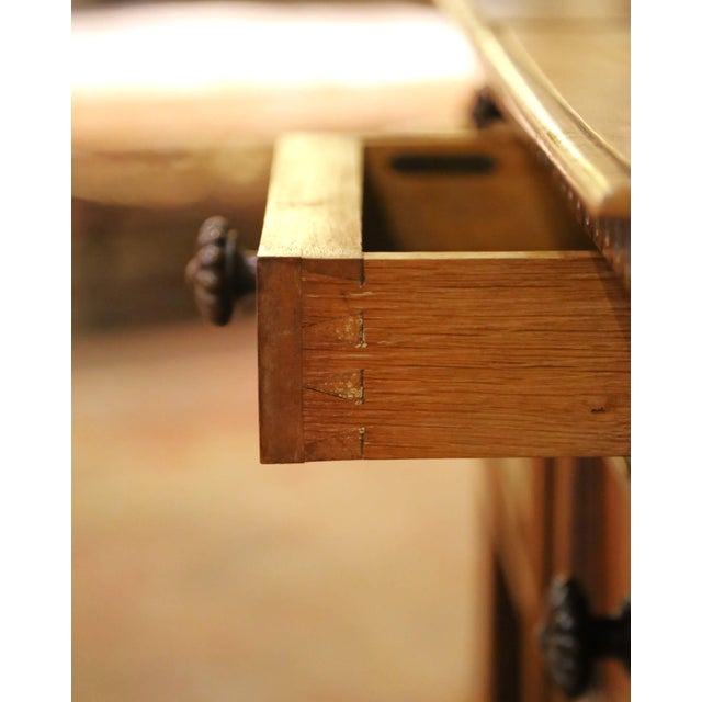Brown Pair of 19th Century Italian Renaissance Revival Walnut Nightstands For Sale - Image 8 of 15