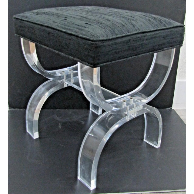 1950s Vintage Lucite and Black Upholstery Thick Curved Legs X-Style Vanity Stool For Sale - Image 5 of 10