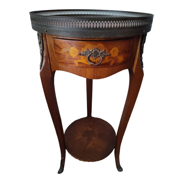 Early 18th Century French Louis the 15th the Court Table For Sale