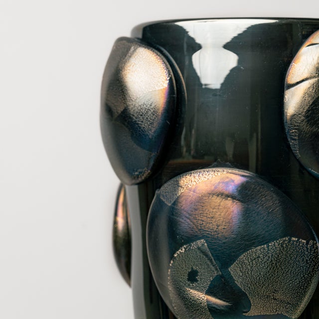 Mid-Century Modern Monumental Vase in Murano Glass with Iridescent Applications by Carlo Colizza, 1980s For Sale - Image 3 of 4