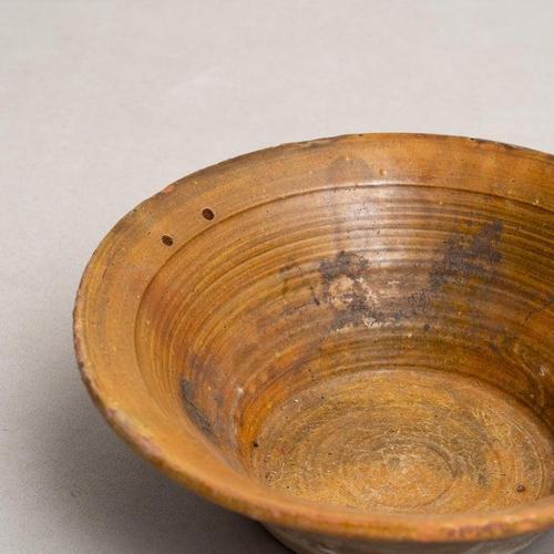 20th Century Rustic Ceramic Plate Vase in Earth Tone, 1940s For Sale - Image 12 of 13